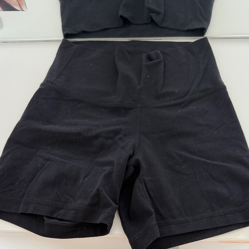 Aritzia Black Biker Shorts